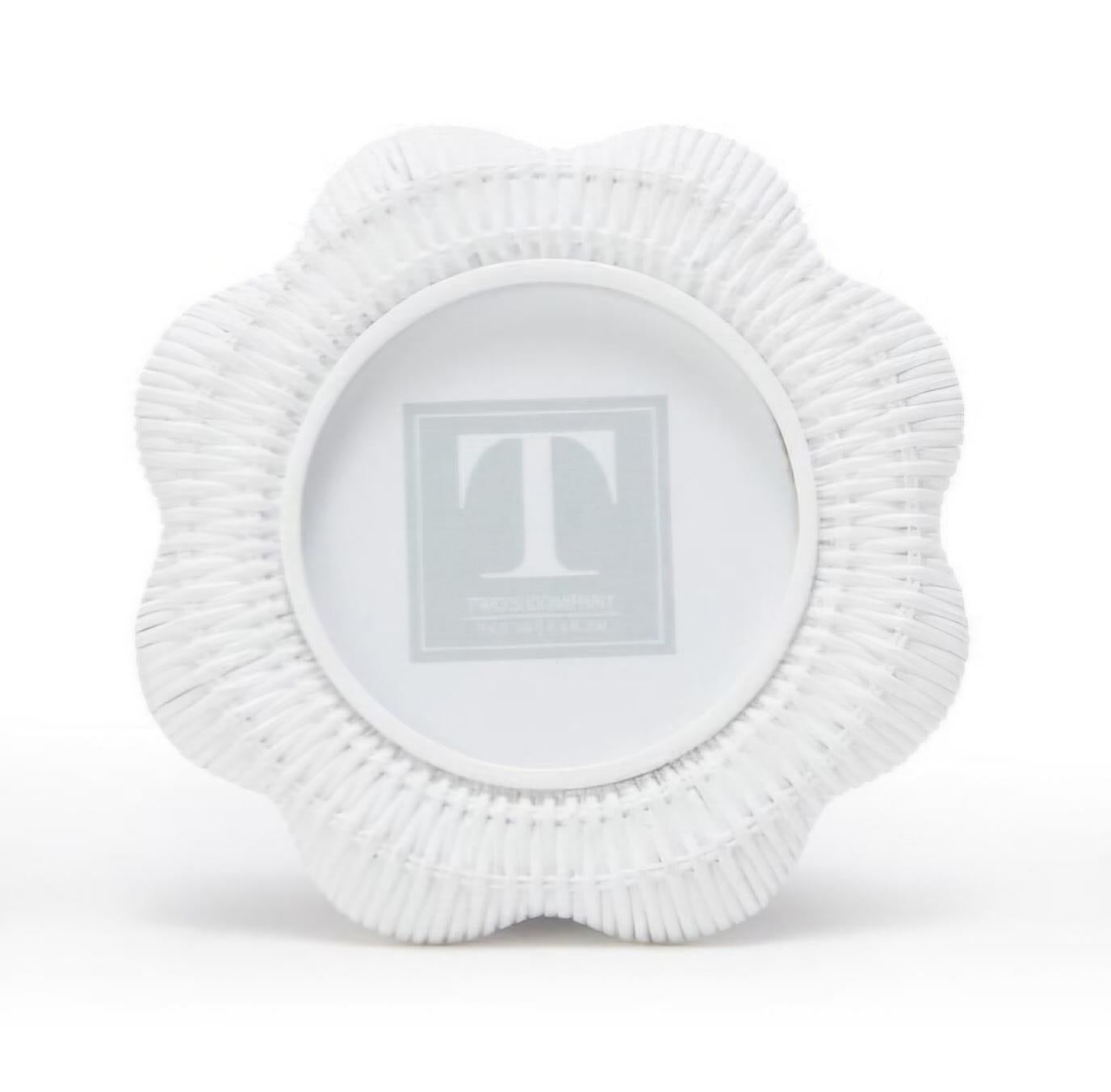 Scalloped Rattan Weave Frames