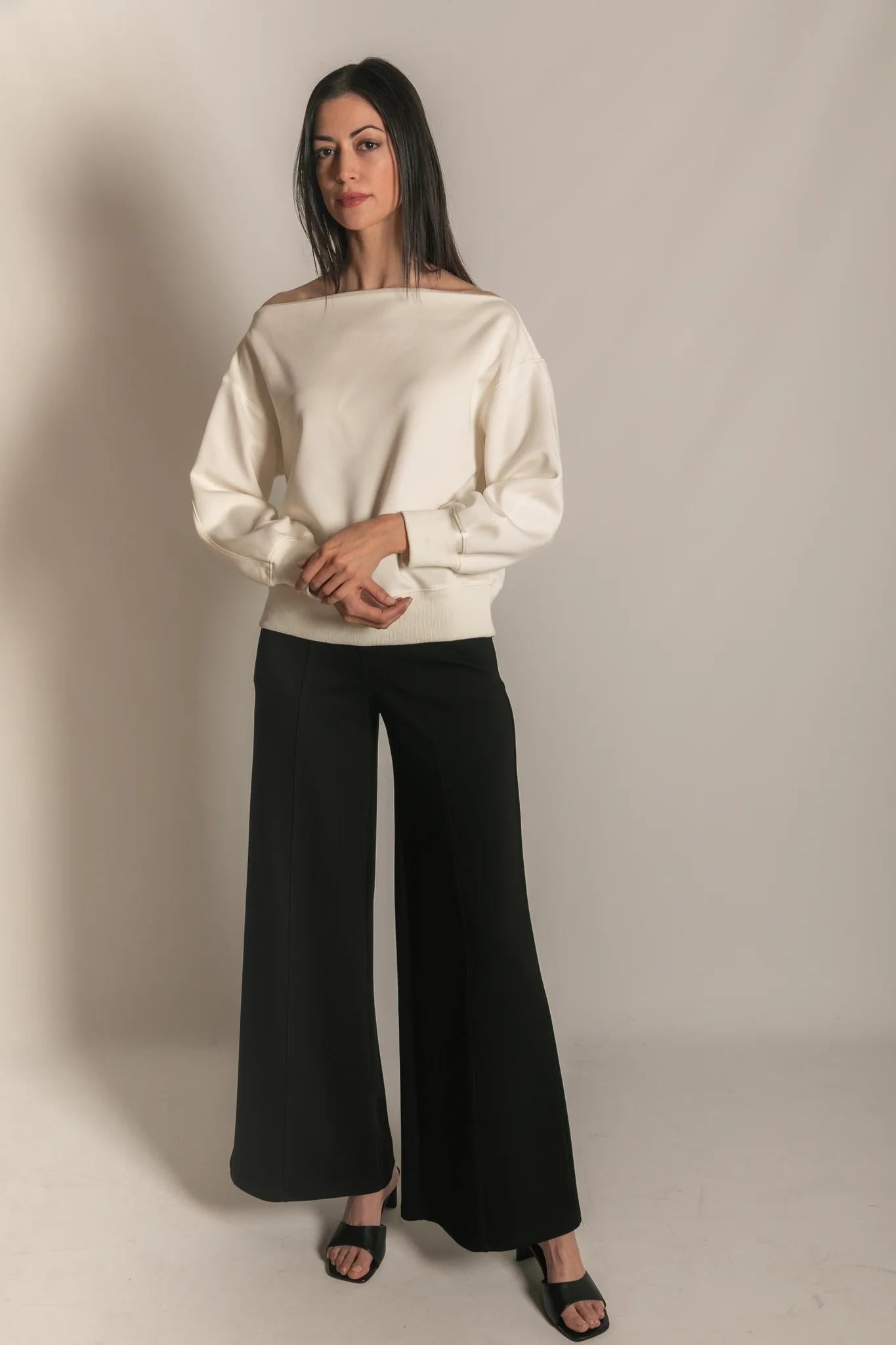 V Neck Tulip Sleeve Top