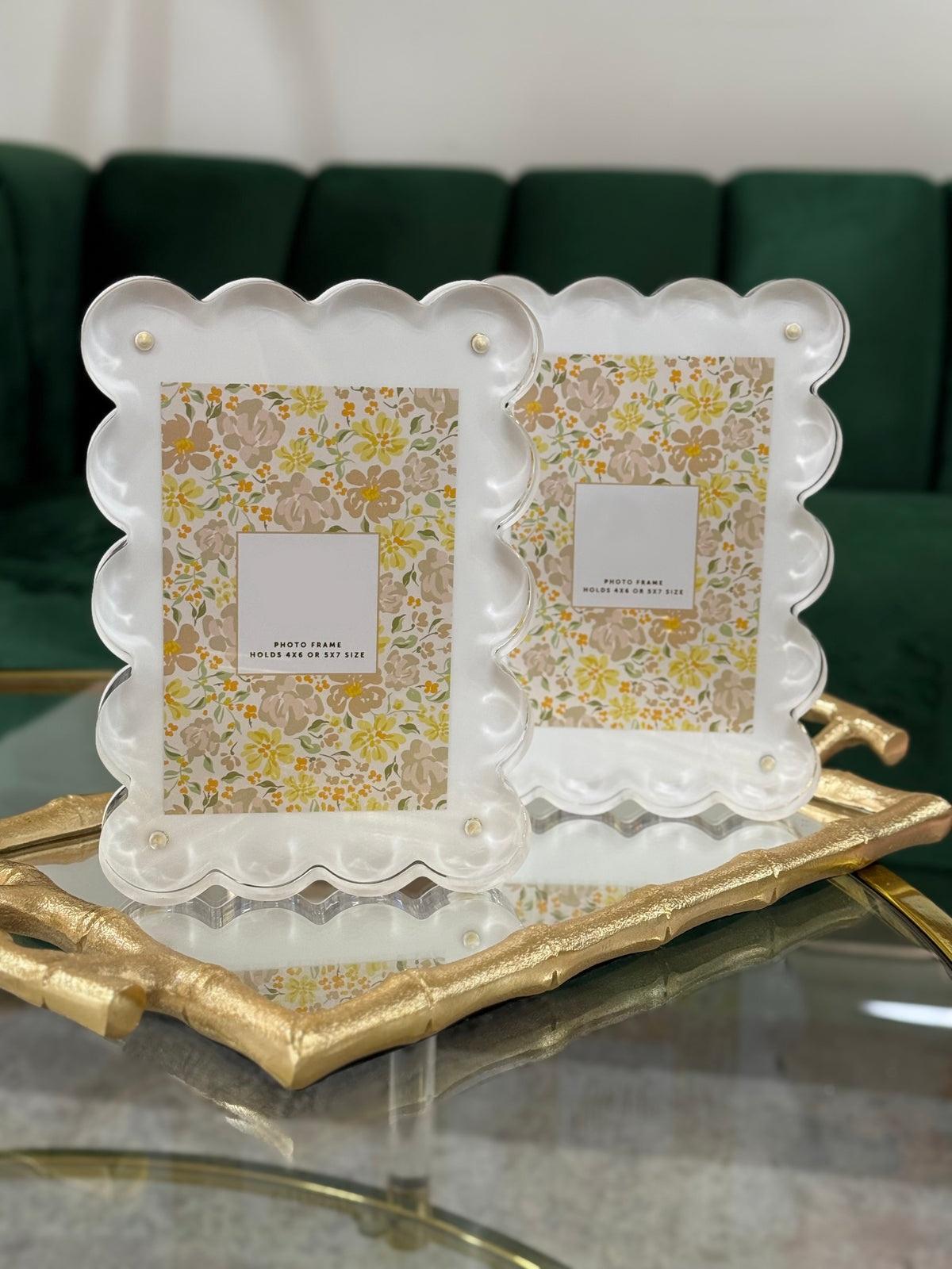Rectangle Scalloped Acrylic Frame
