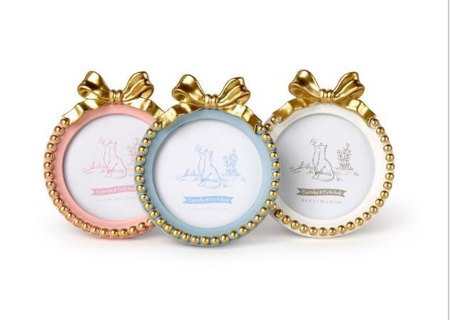Golden Bow 4x4" Round Frame