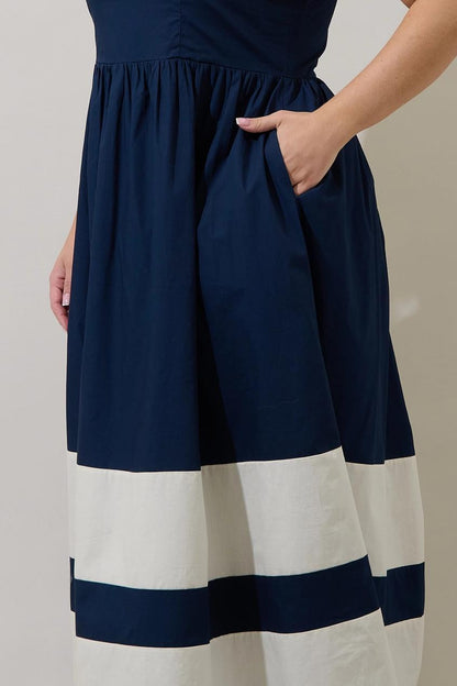 Murry Smocked Contrast Maxi Dress Curve