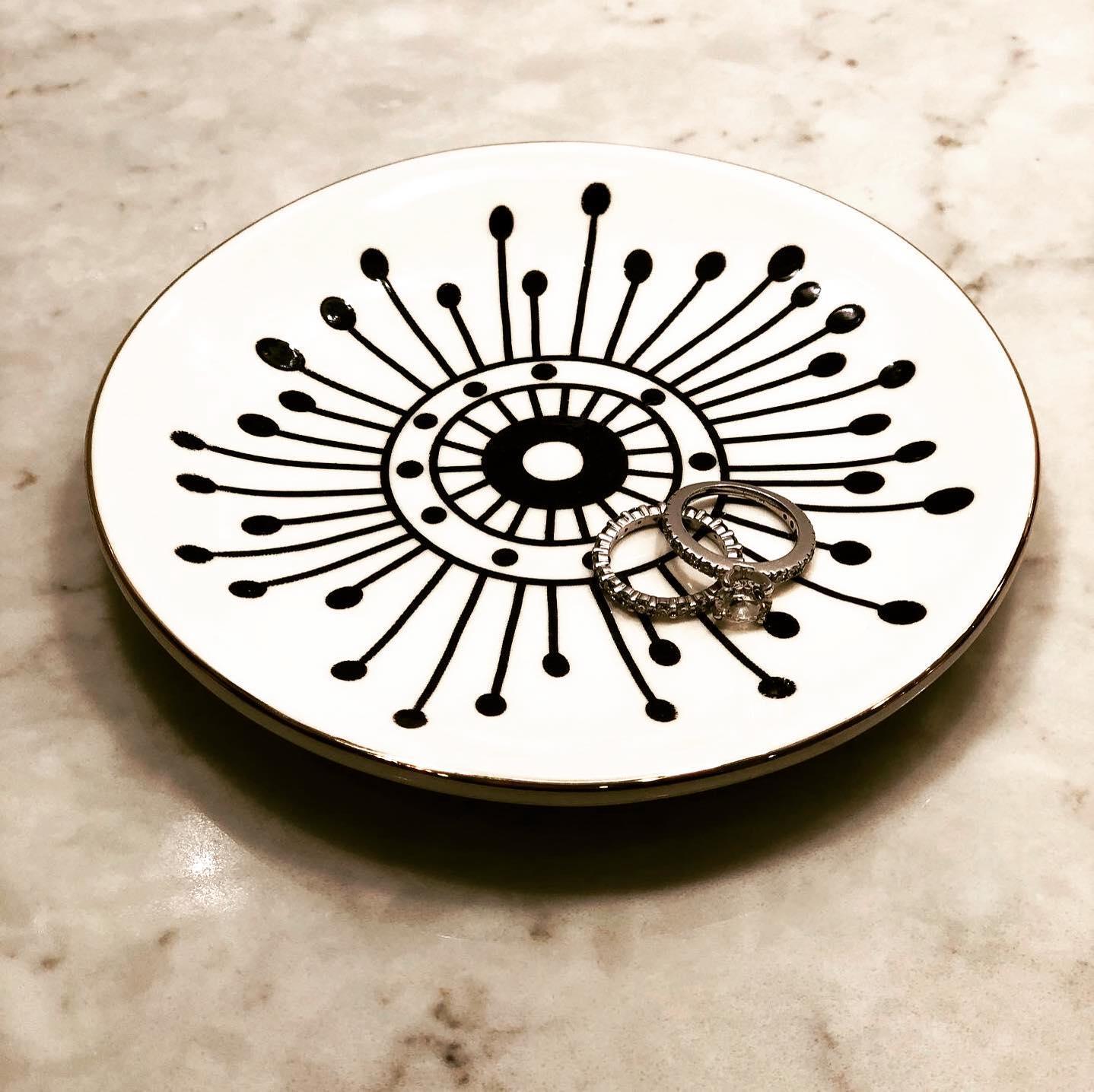 Black & Gold Modern Plate