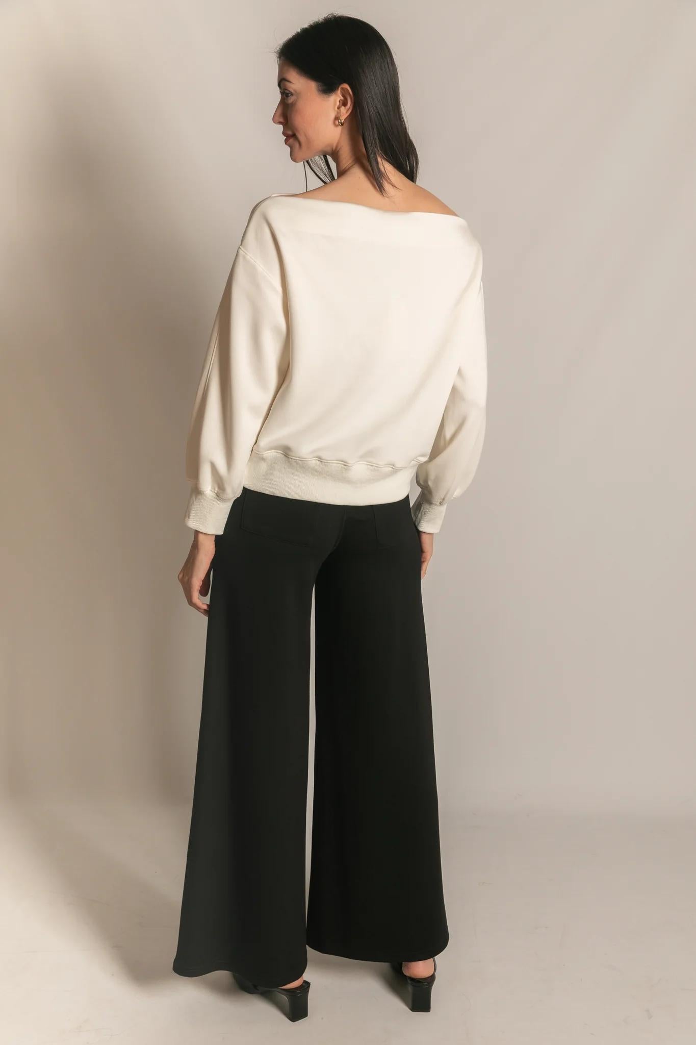 V Neck Tulip Sleeve Top