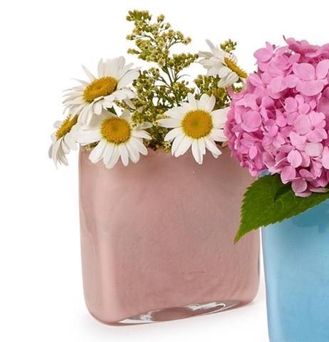 Marbled Scalloped Vase