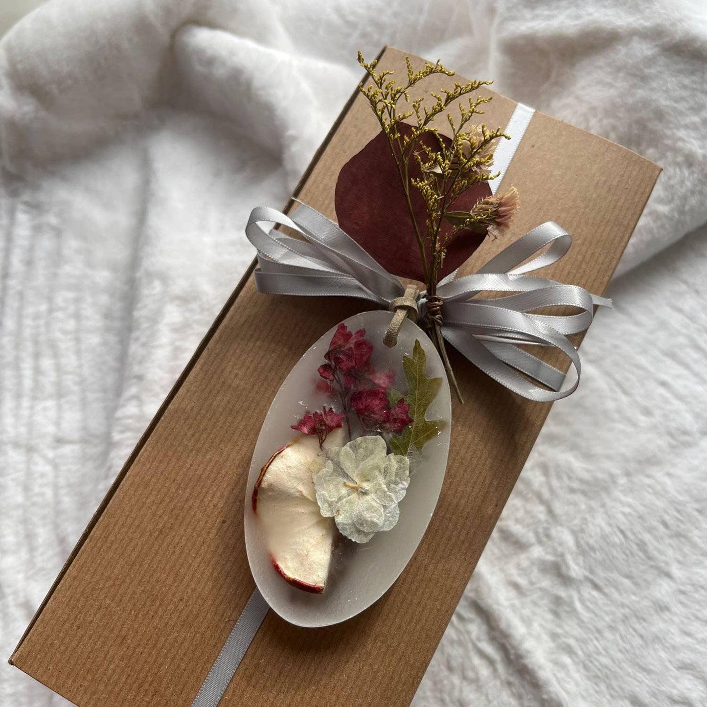 Anjou Pear Oval Botanical Sachet