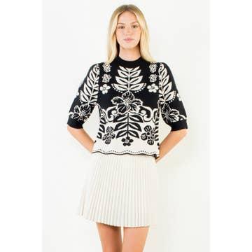 Short Sleeve Knit Pattern Top